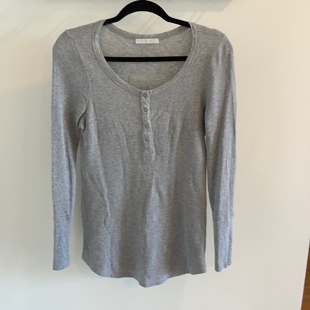 7 For All Mankind Heather Gray Henley Size M